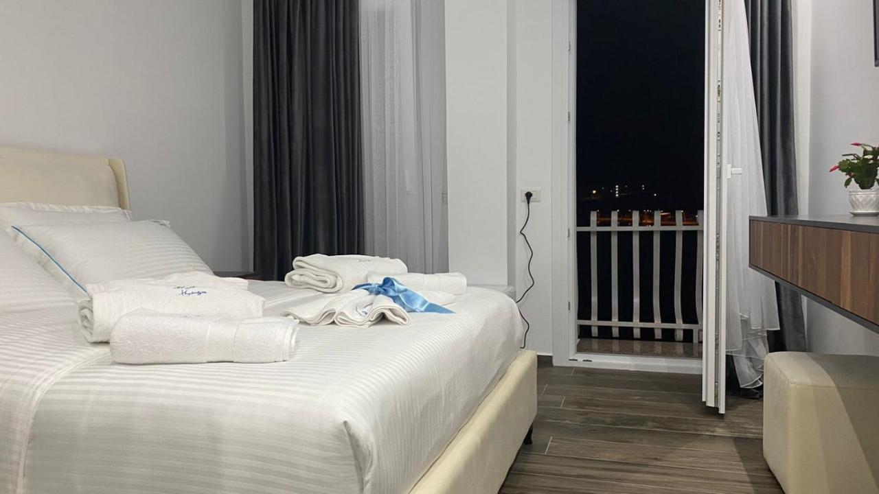 Hotel Bujtina Xhabakja Belsh Exteriér fotografie